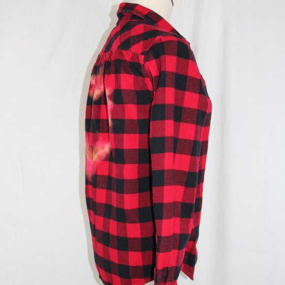 Upcycled women’s flannel heart Valentine’s Day distressed wearable art red plaid - Picture 4 of 6